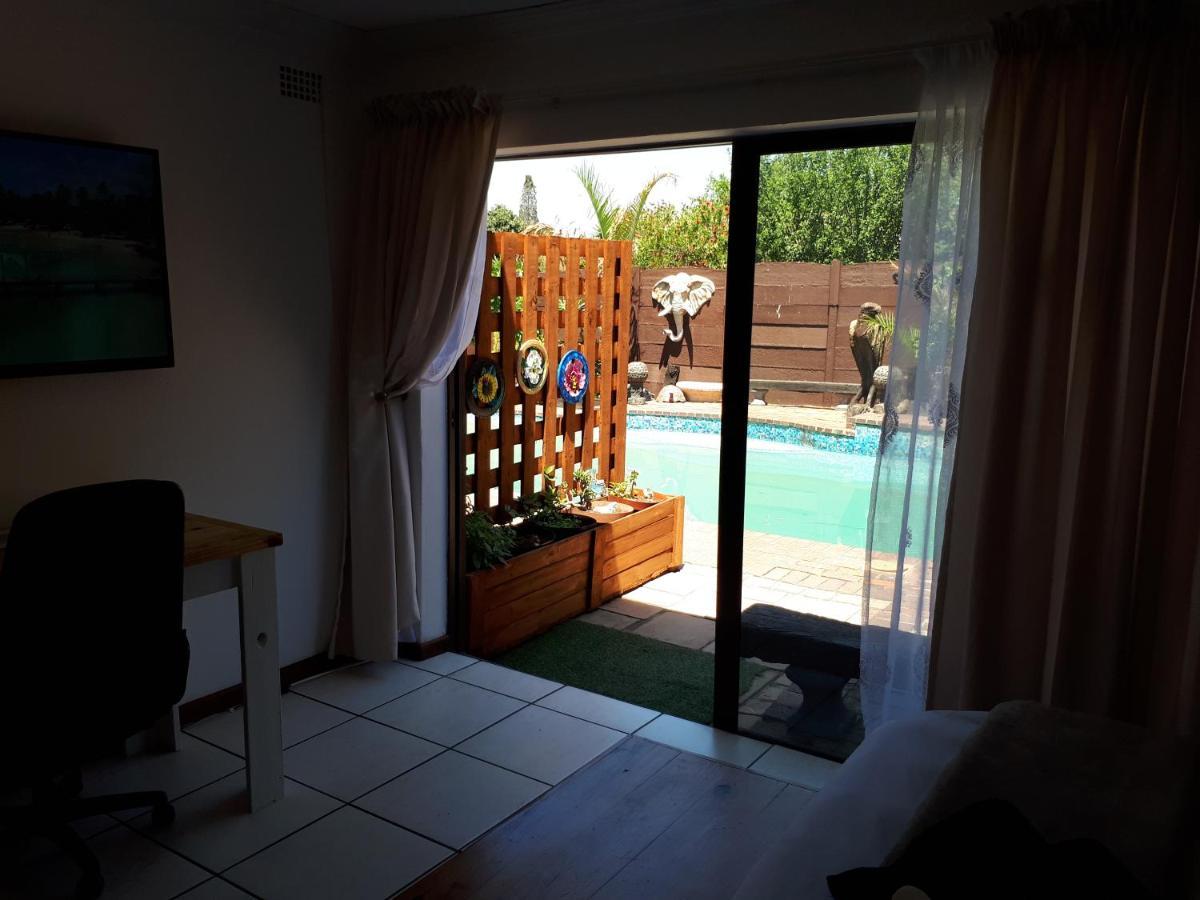 La Casa On Bashee Bed and Breakfast Boksburg Exteriör bild